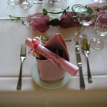 招待所 Knuellhotel Tann-eck 3*