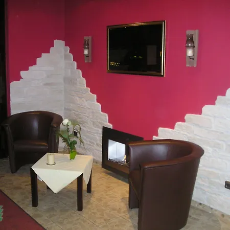 Knuellhotel Tann-eck 3*