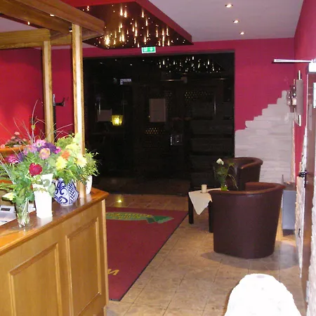 Knuellhotel Tann-eck Knullwald