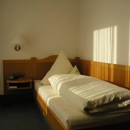 Guest house Knuellhotel Tann-eck 3*