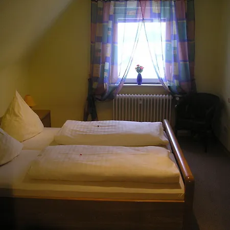 Pensionat Knuellhotel Tann-eck 3*