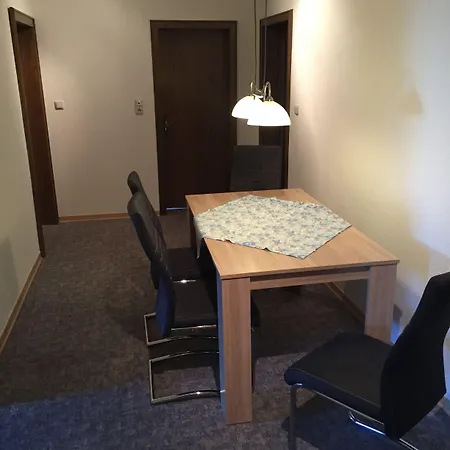 Knuellhotel Tann-eck 招待所 3*