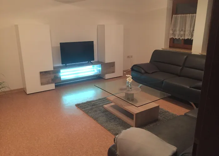 Gasthuis Knuellhotel Tann-eck